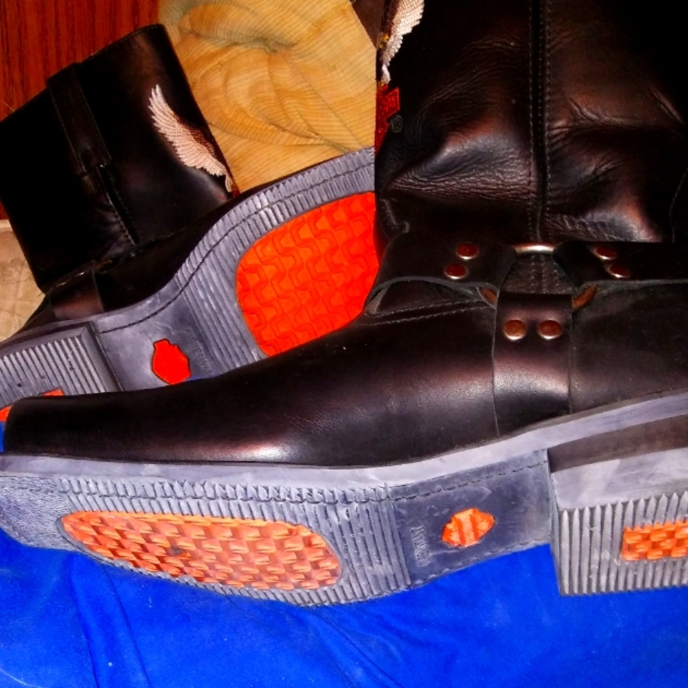 Harley Davidson Boots Size 12/13 wore twice..